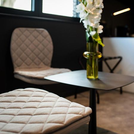 Les Thermes De Spa By La Cour De La Reine Hotel, Suites & Acces Gratuit Au Centre Thermal Exterior photo